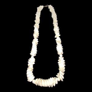 Necklace 19” Plastic or Possibly Bakelite Vintage Costume
